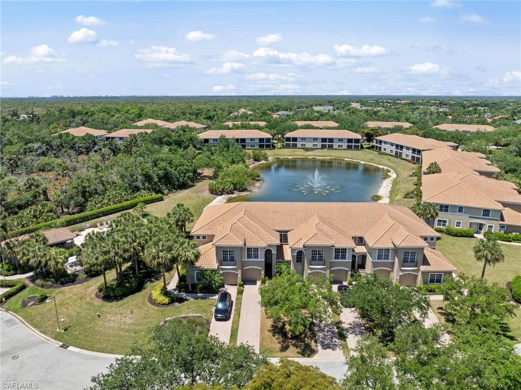 7090 Bay Woods Lake CT 201-40
