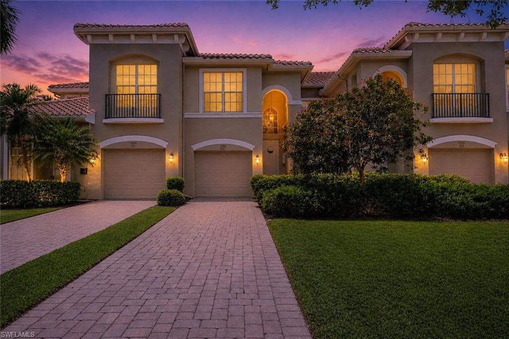 7090 Bay Woods Lake CT 201-3