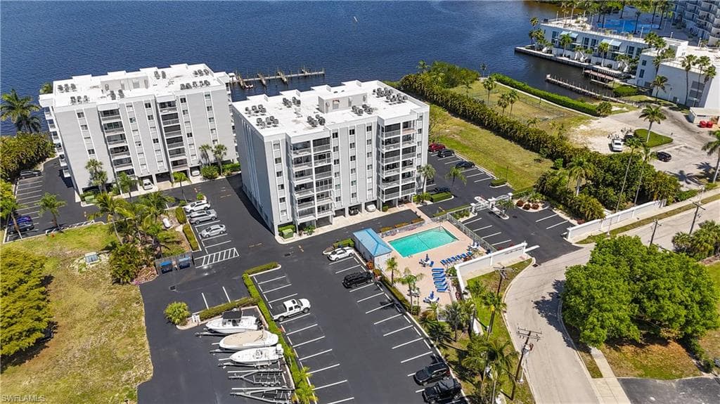 2885 Palm Beach BLVD 507-20