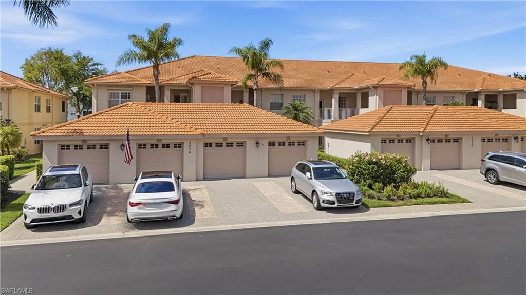 3976 Bishopwood CT E 3-102-1
