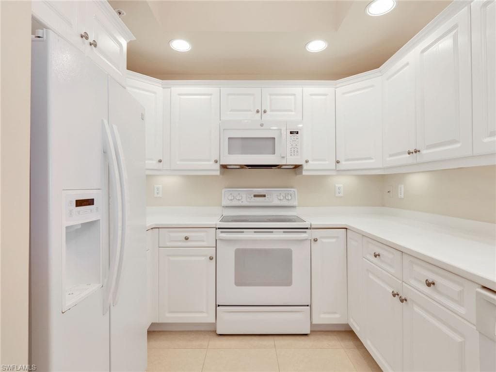 1001 Arbor Lake DR 202-4