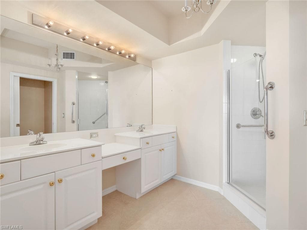 1001 Arbor Lake DR 202-19