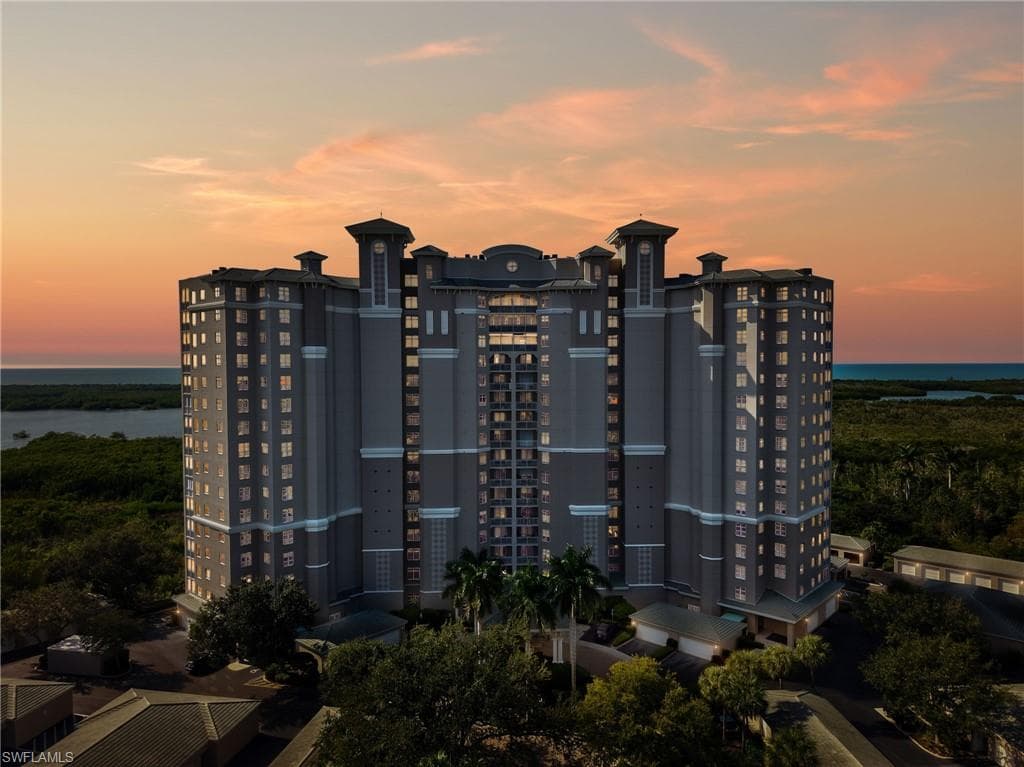 1001 Arbor Lake DR 202-29