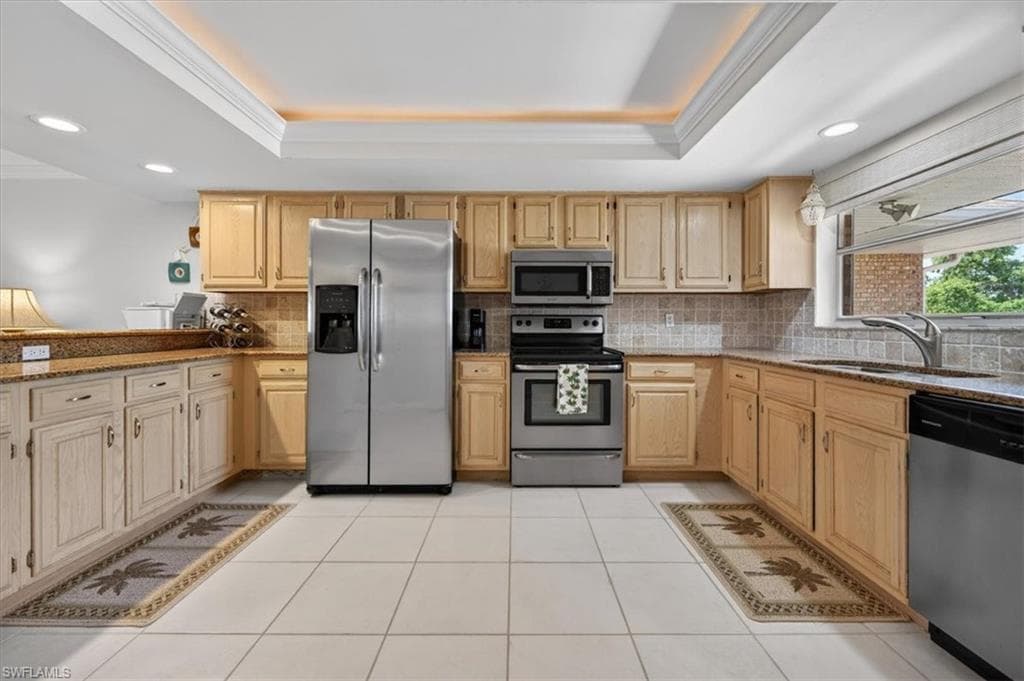 6650 Ilex CIR 6C-8