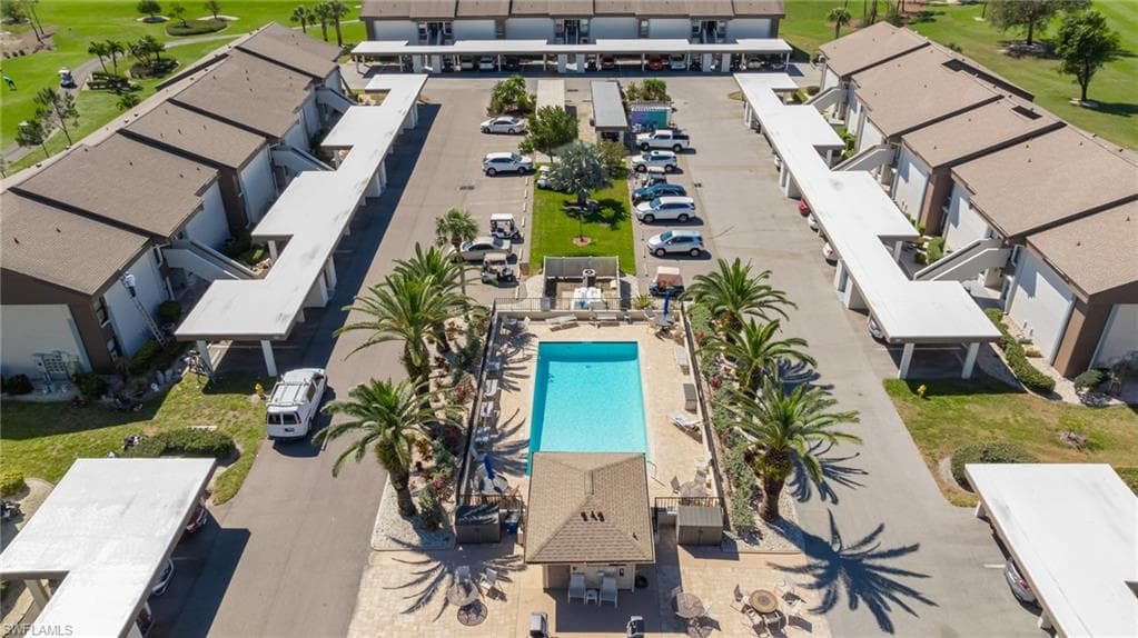 5805 Trailwinds DR 326-40