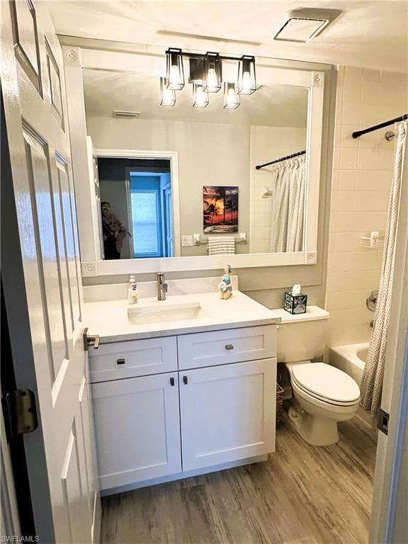 5805 Trailwinds DR 326-23