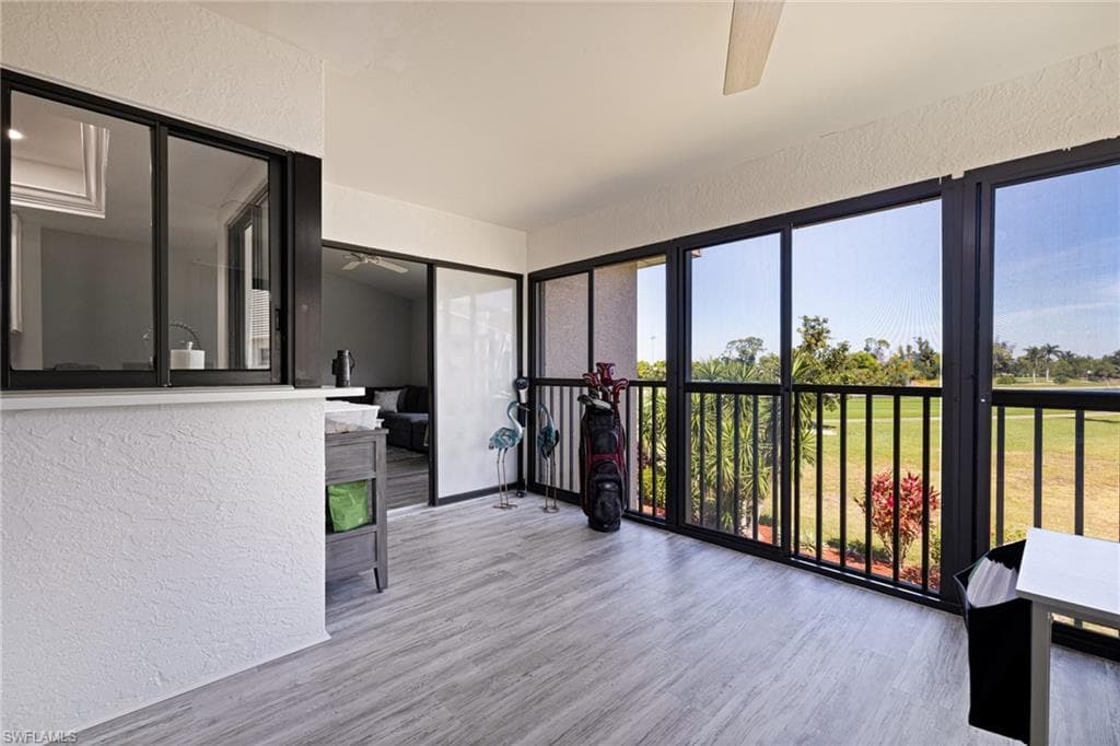 5805 Trailwinds DR 326-28