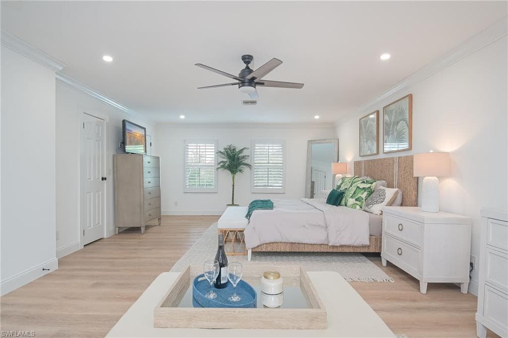 1420 Jewel Box AVE-17