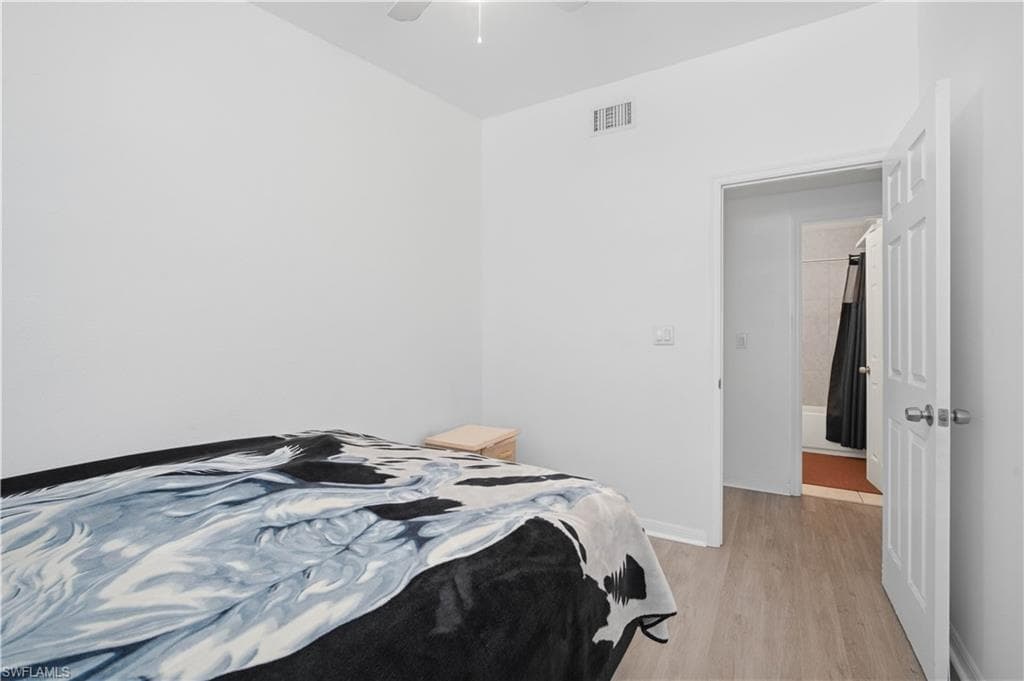 3026 2nd ST-22