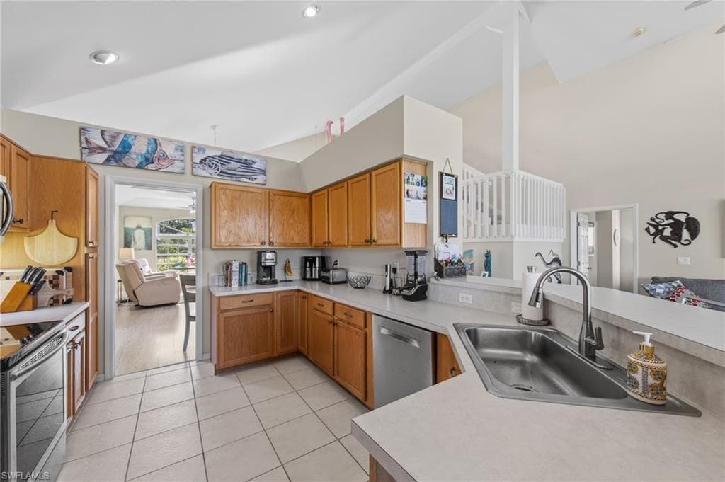 17870 Castle Harbor DR-14