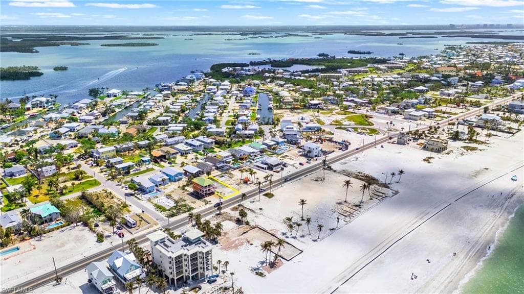 5525 Estero BLVD-5