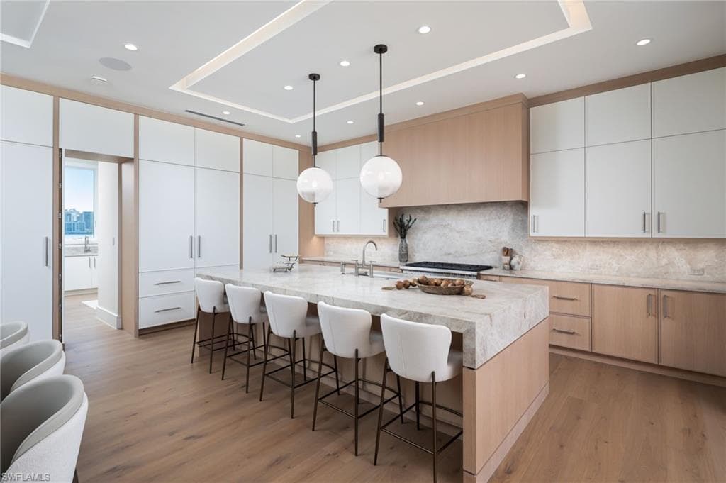 223 Bayview AVE-5