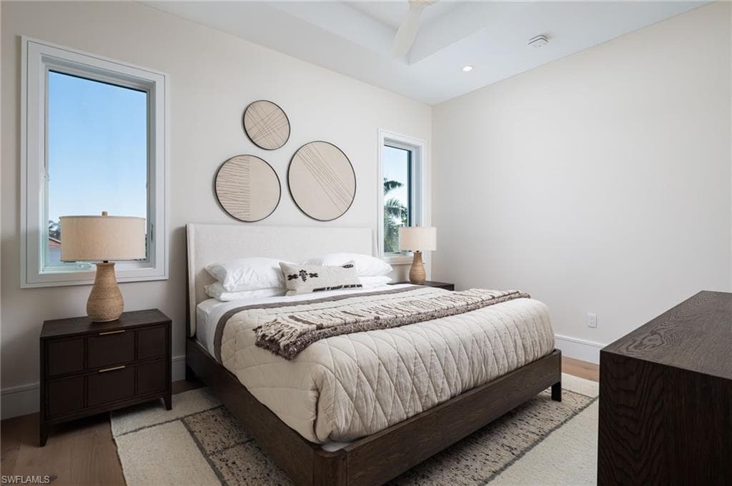 223 Bayview AVE-21