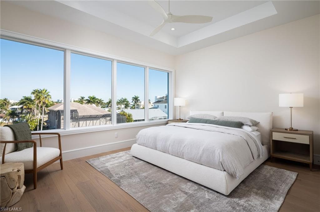 223 Bayview AVE-19