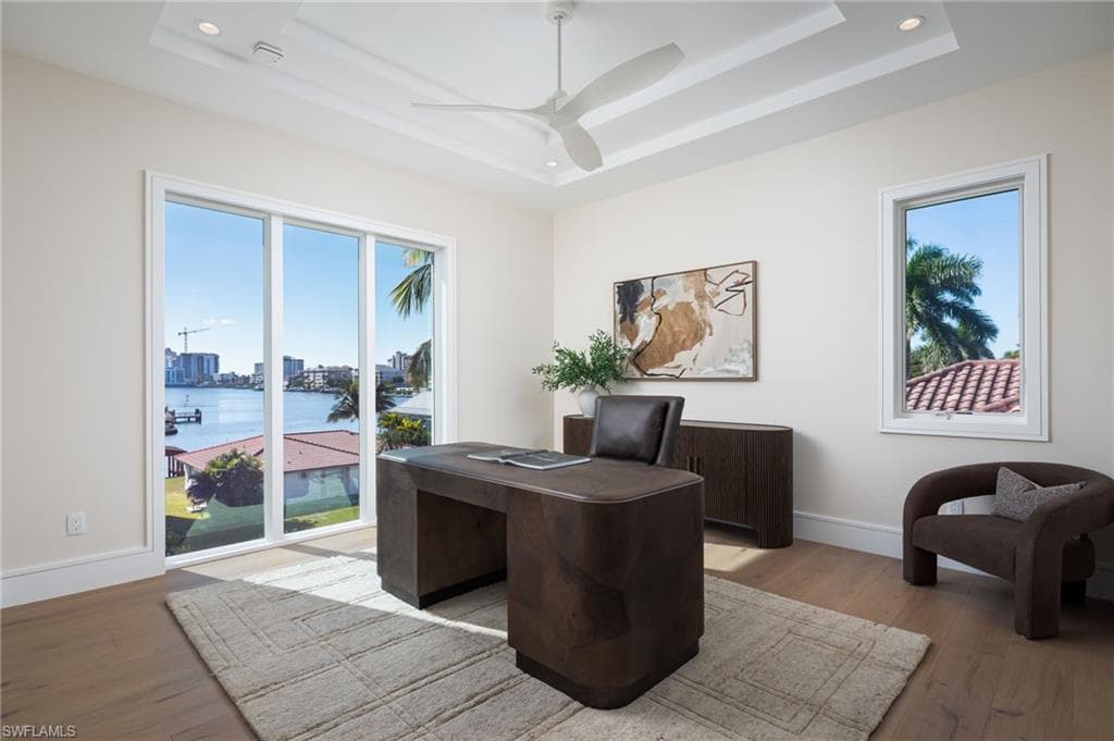 223 Bayview AVE-23