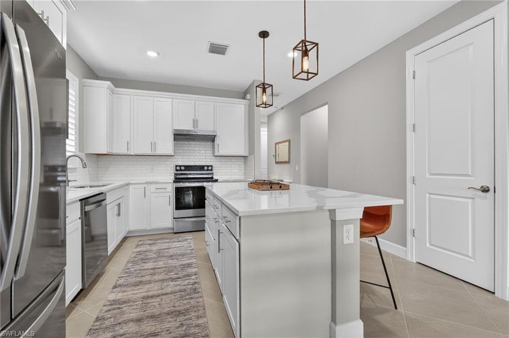 6195 Revelry CT-6