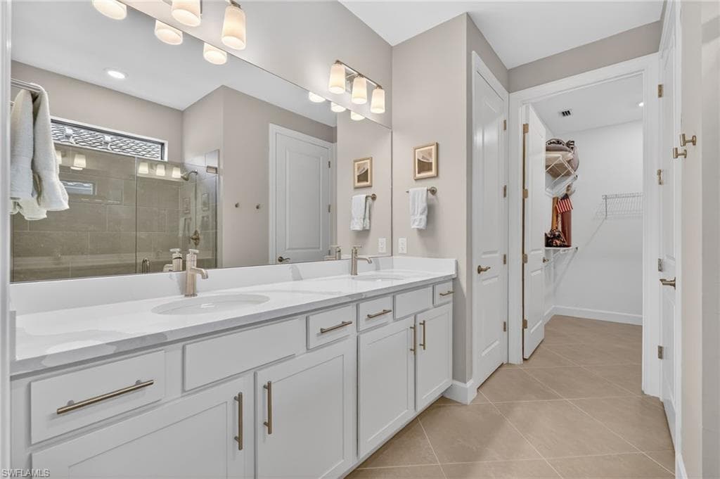 6195 Revelry CT-18