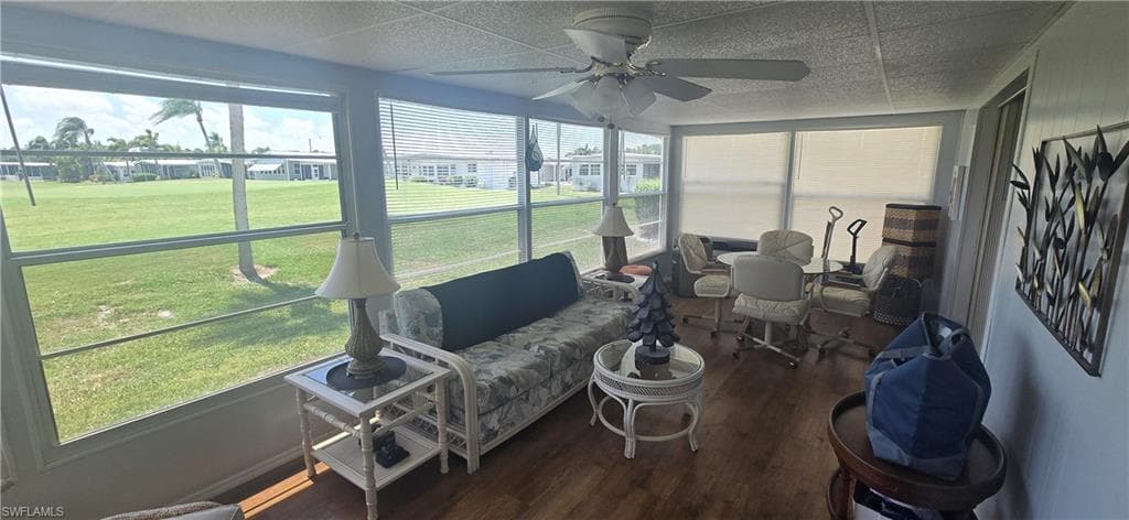261 Palmer BLVD-1