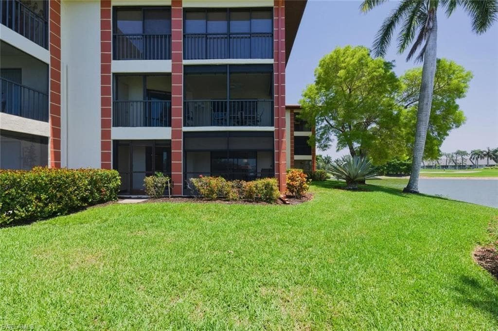 7220 Coventry CT 208-26