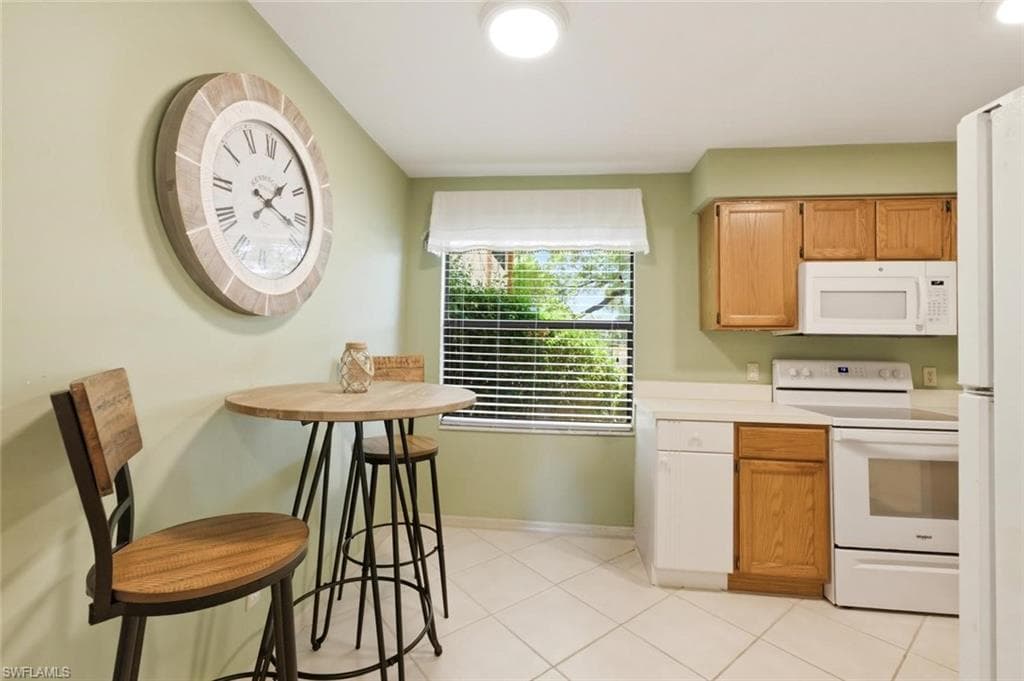 7220 Coventry CT 208-10