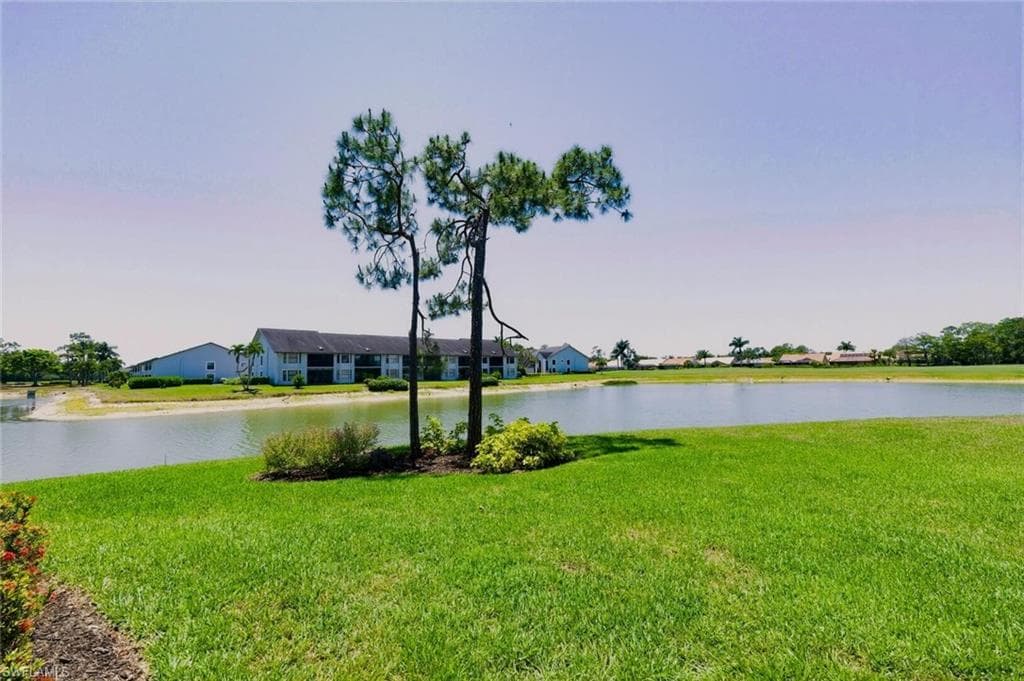 7220 Coventry CT 208-24