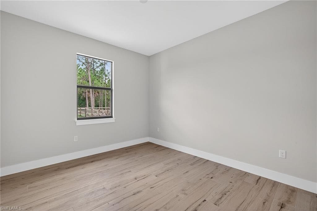 3225 43rd AVE NE-23