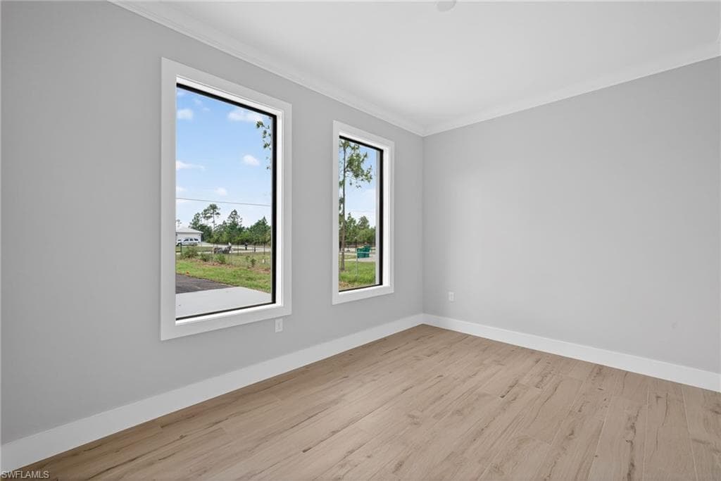 3225 43rd AVE NE-16