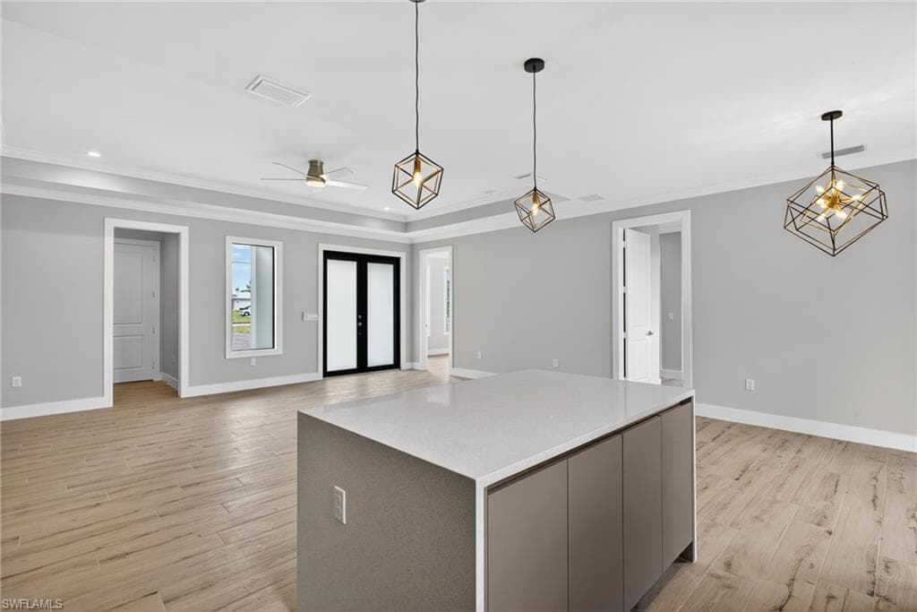3225 43rd AVE NE-12