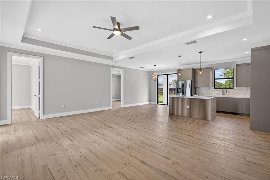 3225 43rd AVE NE-5