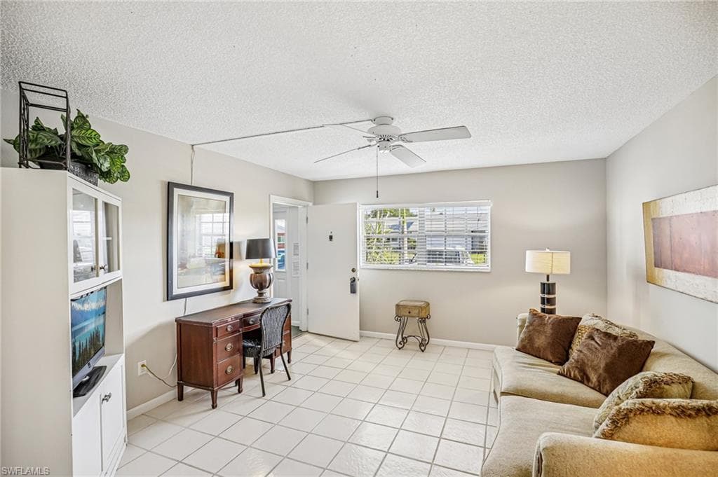 1514 Edgewater CIR 3A-5