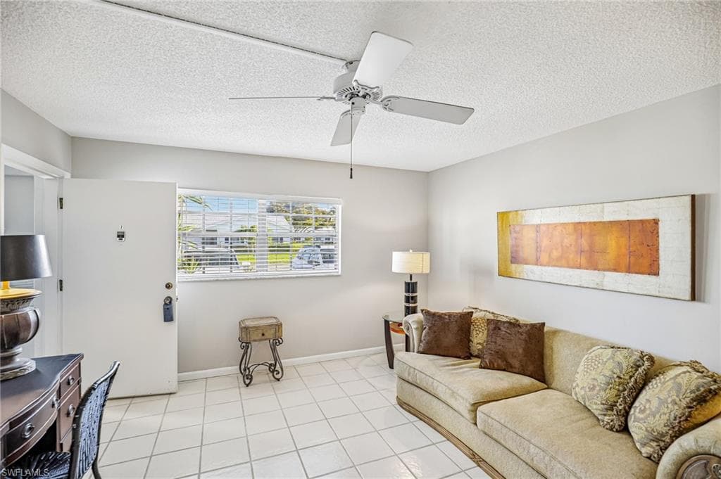 1514 Edgewater CIR 3A-4