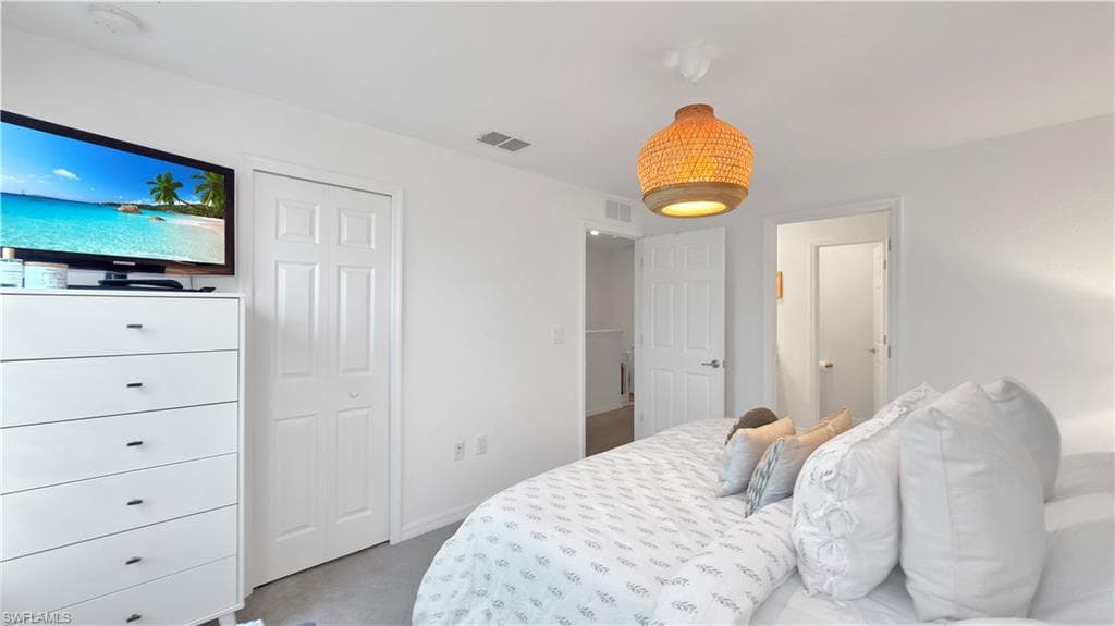 14135 Oviedo PL-21