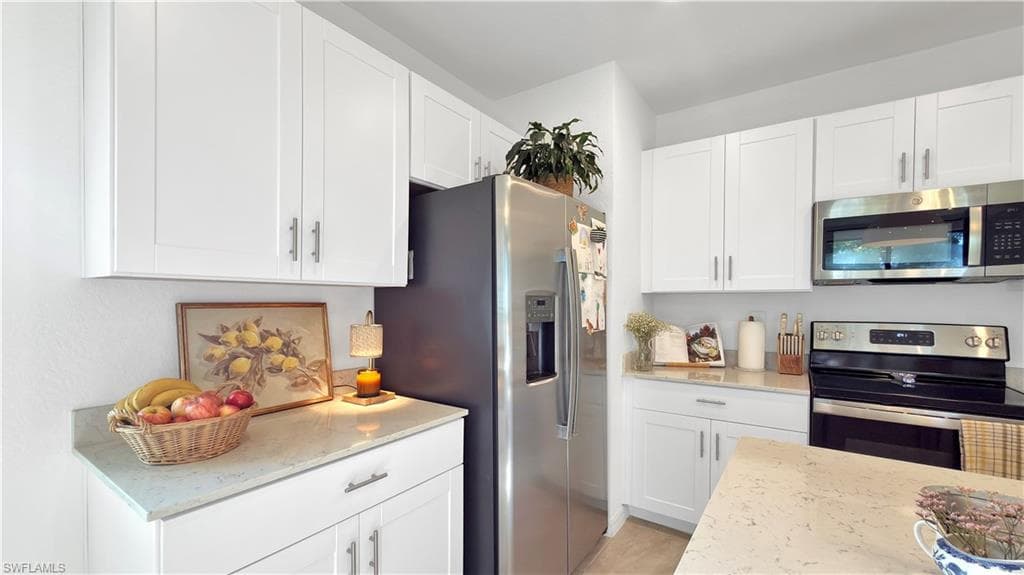 14135 Oviedo PL-8