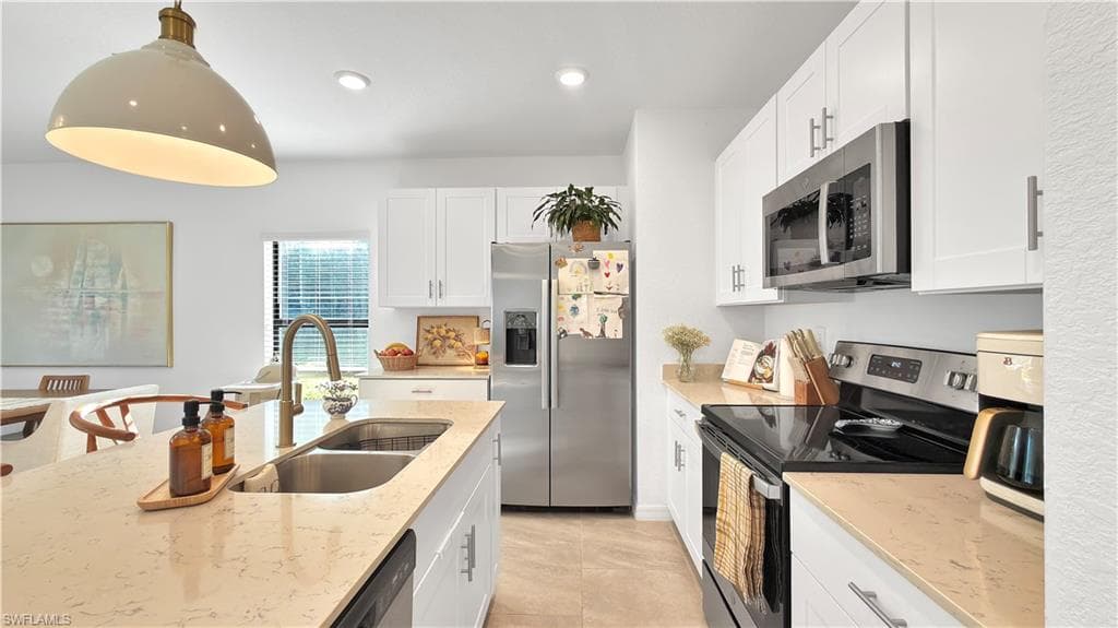 14135 Oviedo PL-7