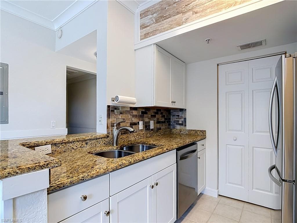 15625 Ocean Walk CIR 206-7