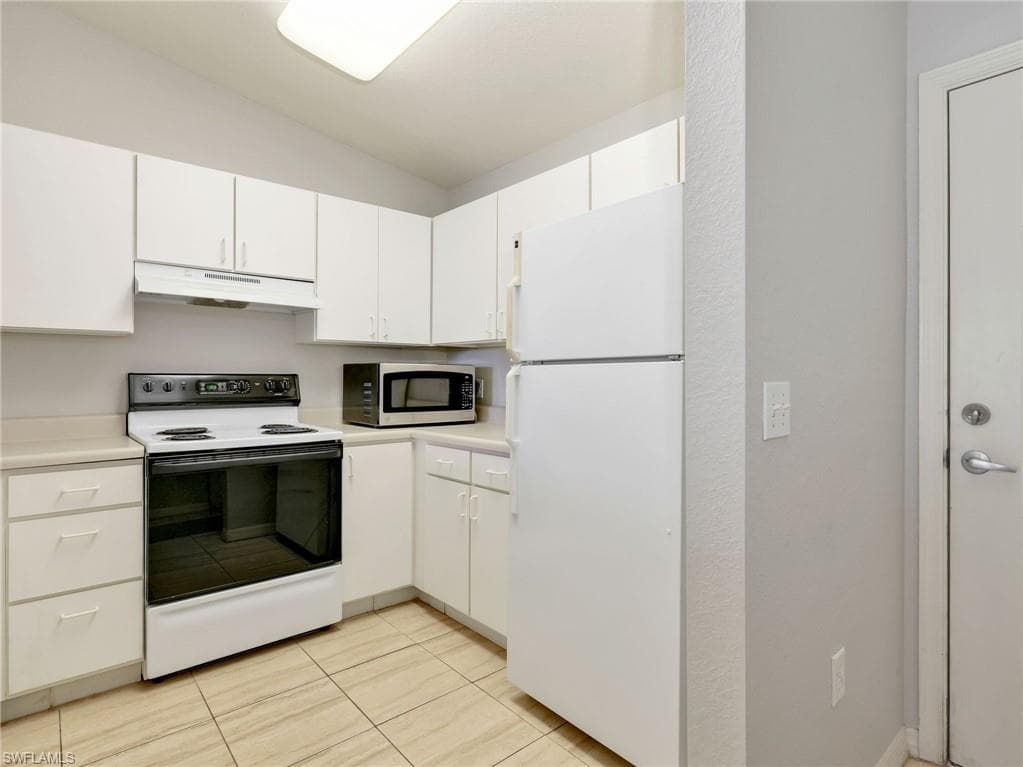 8284 Key Royal CIR 1331-4