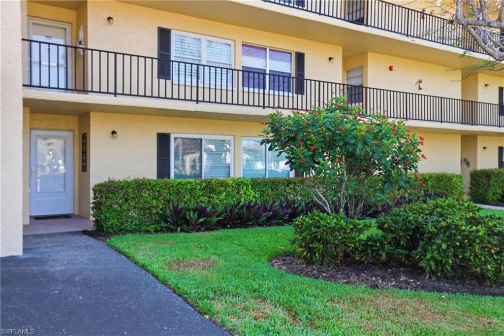 1086 Forest Lakes DR 106-4