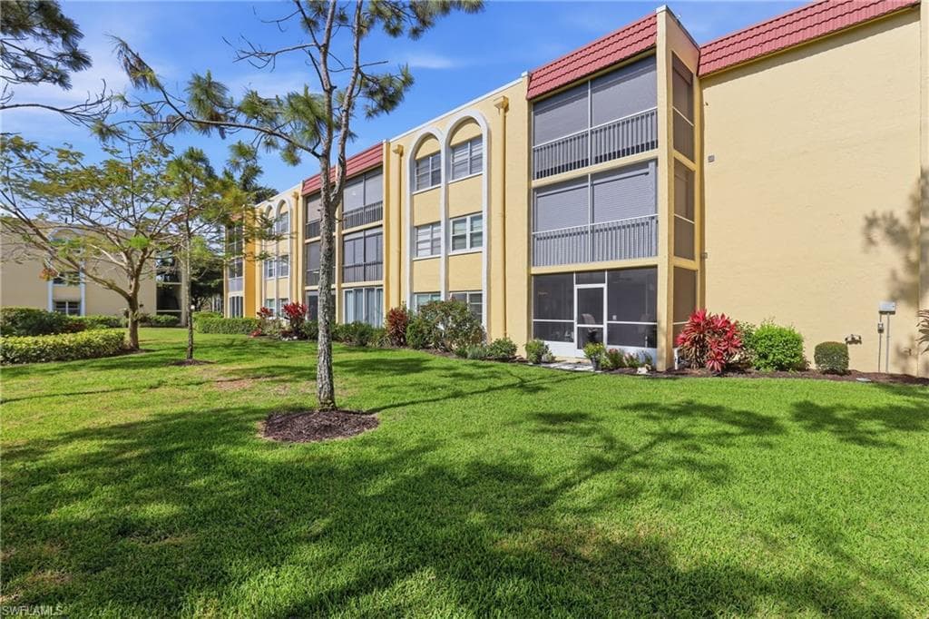 1086 Forest Lakes DR 106-33