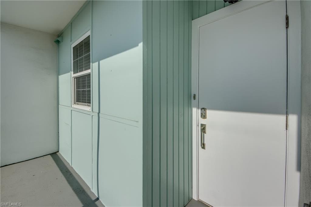 4202 SE 4th PL 3-5
