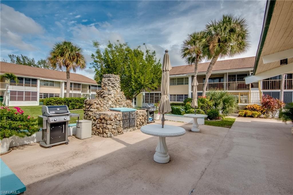 4202 SE 4th PL 3-41