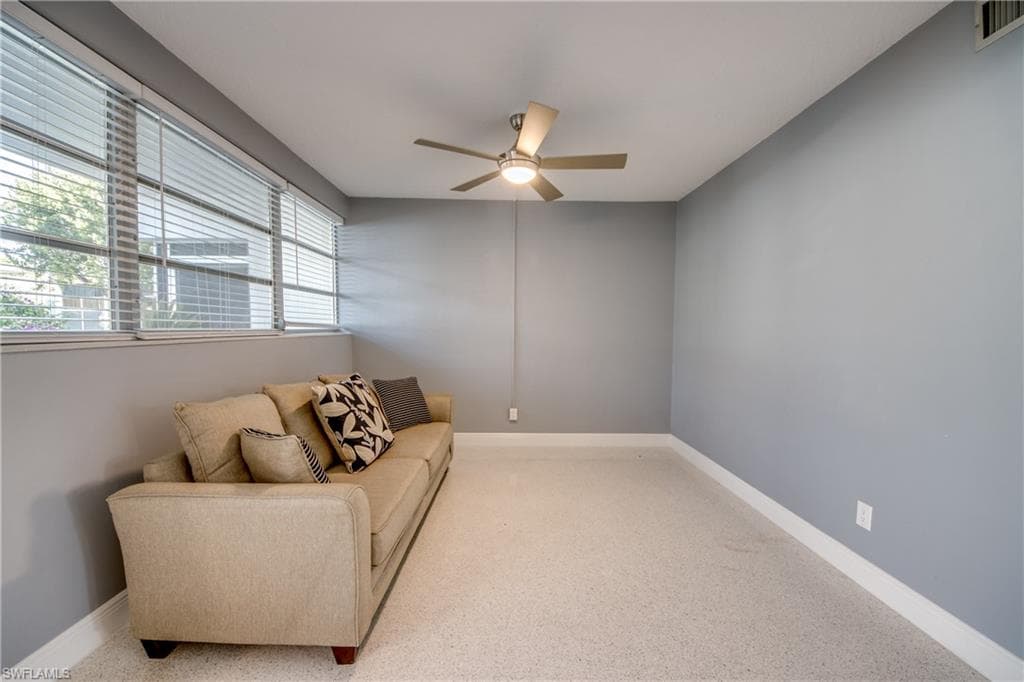 4202 SE 4th PL 3-15