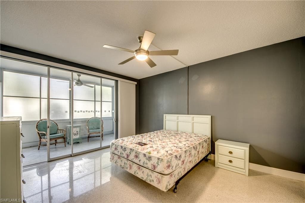 4202 SE 4th PL 3-21