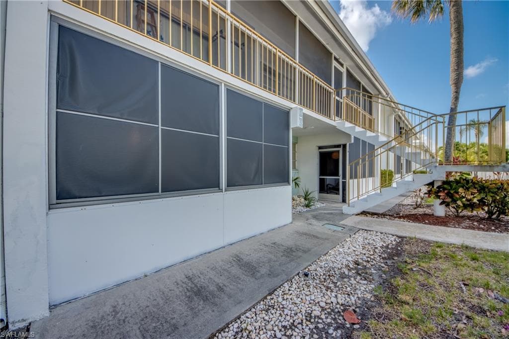 4202 SE 4th PL 3-39