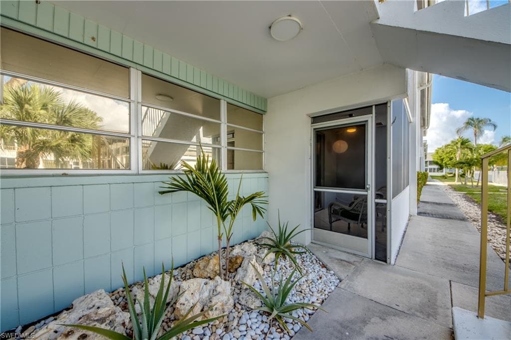 4202 SE 4th PL 3-38