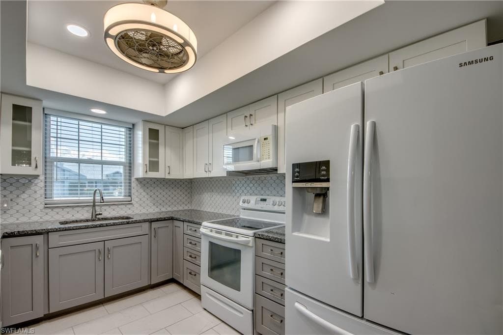 4202 SE 4th PL 3-7