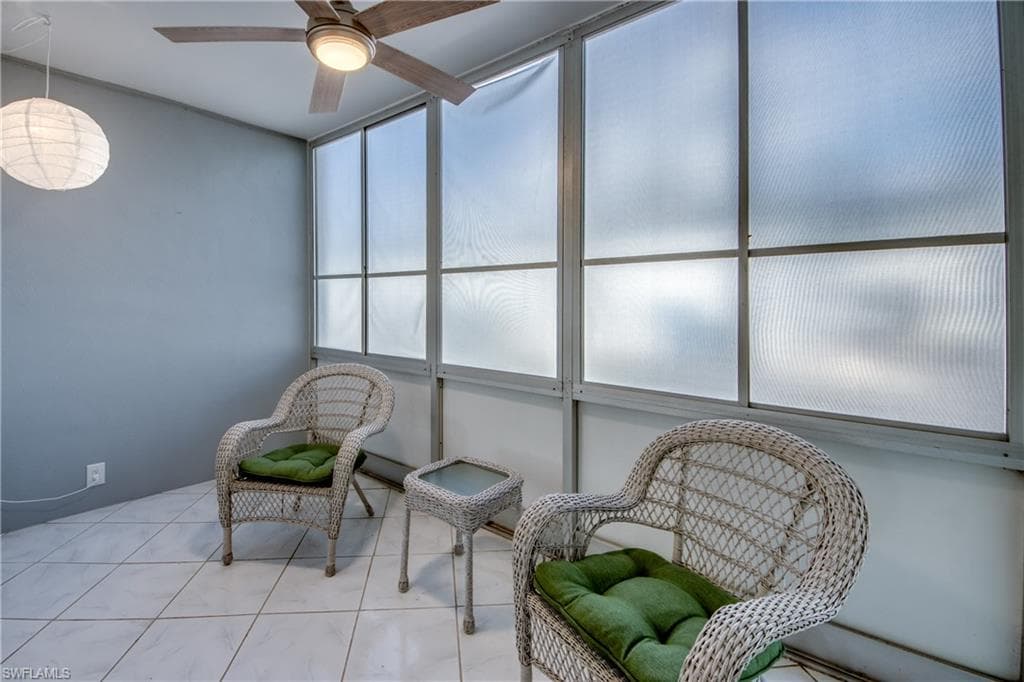 4202 SE 4th PL 3-20