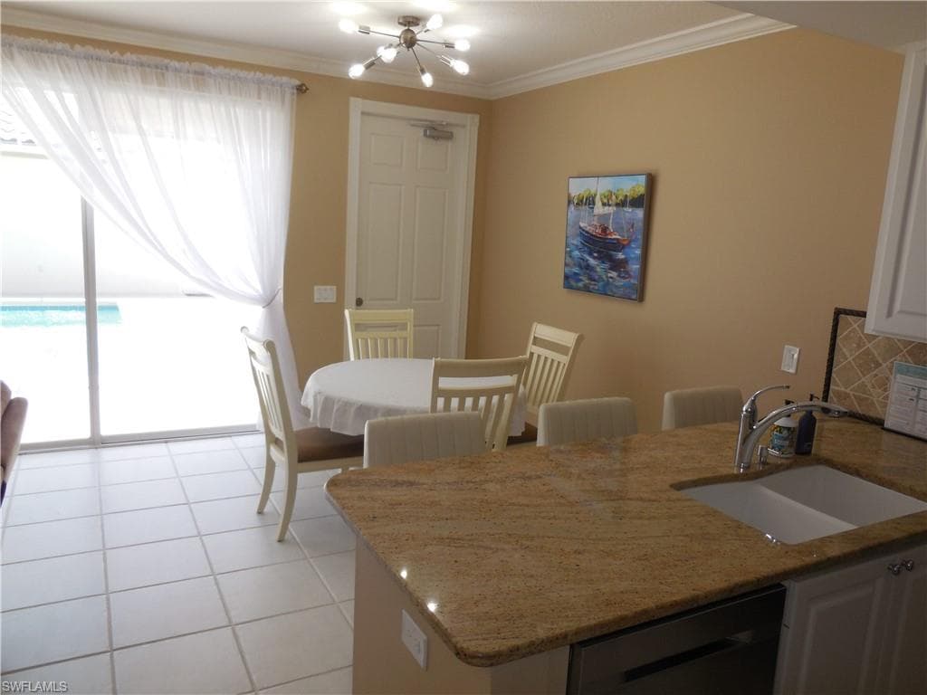 6069 Islandwalk BLVD-4