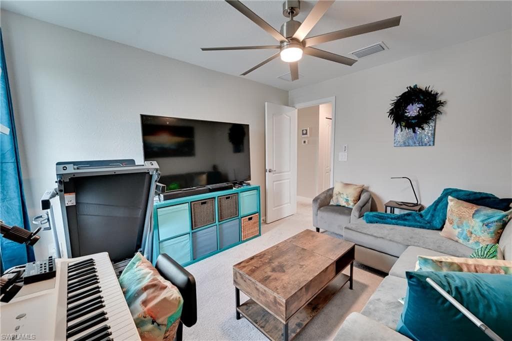 3697 Hampton CIR-26