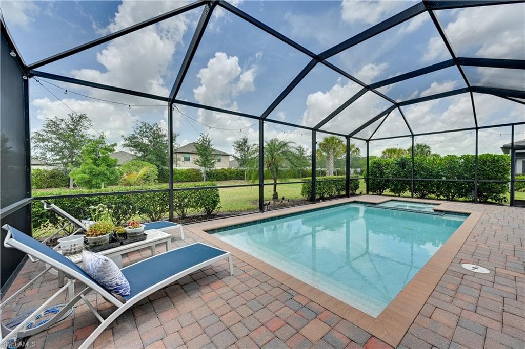 3697 Hampton CIR-36
