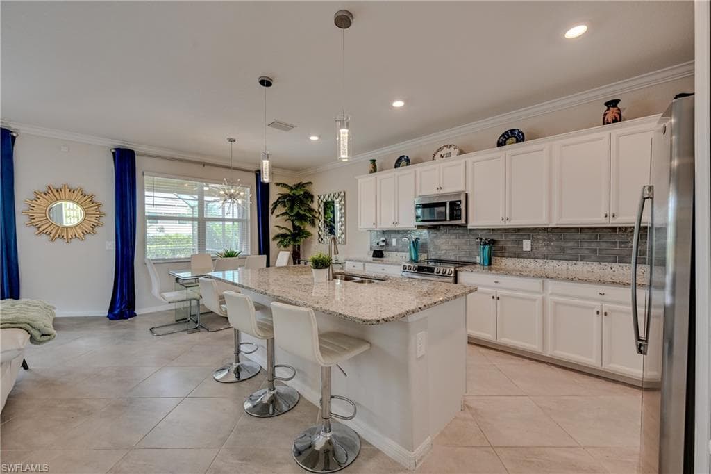 3697 Hampton CIR-10